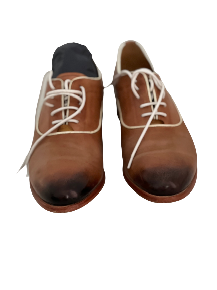 Brown derbies