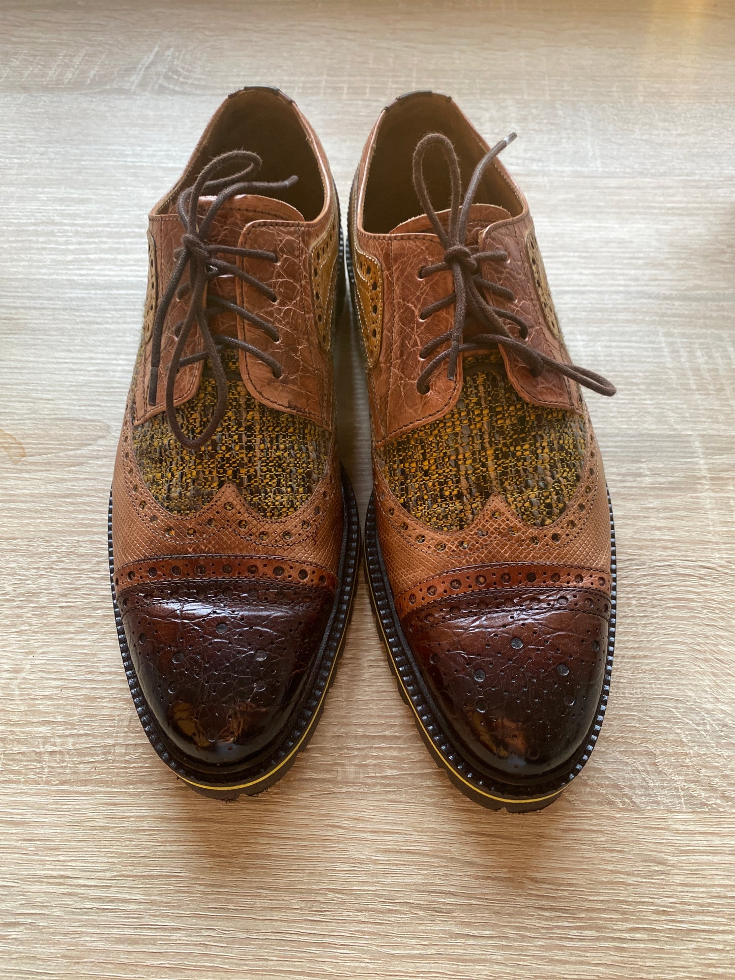 Henry 7 Croco Brown - Derby