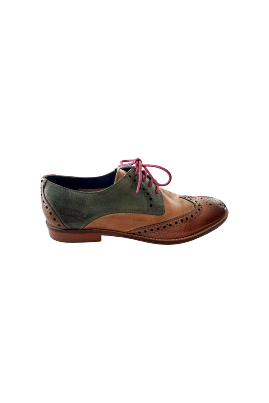 Ungetragene Derby Schuhe Gr. 38