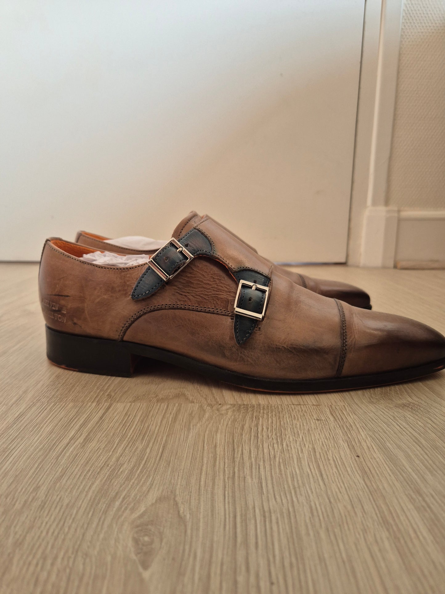 Lewis 52 - Monk light brown