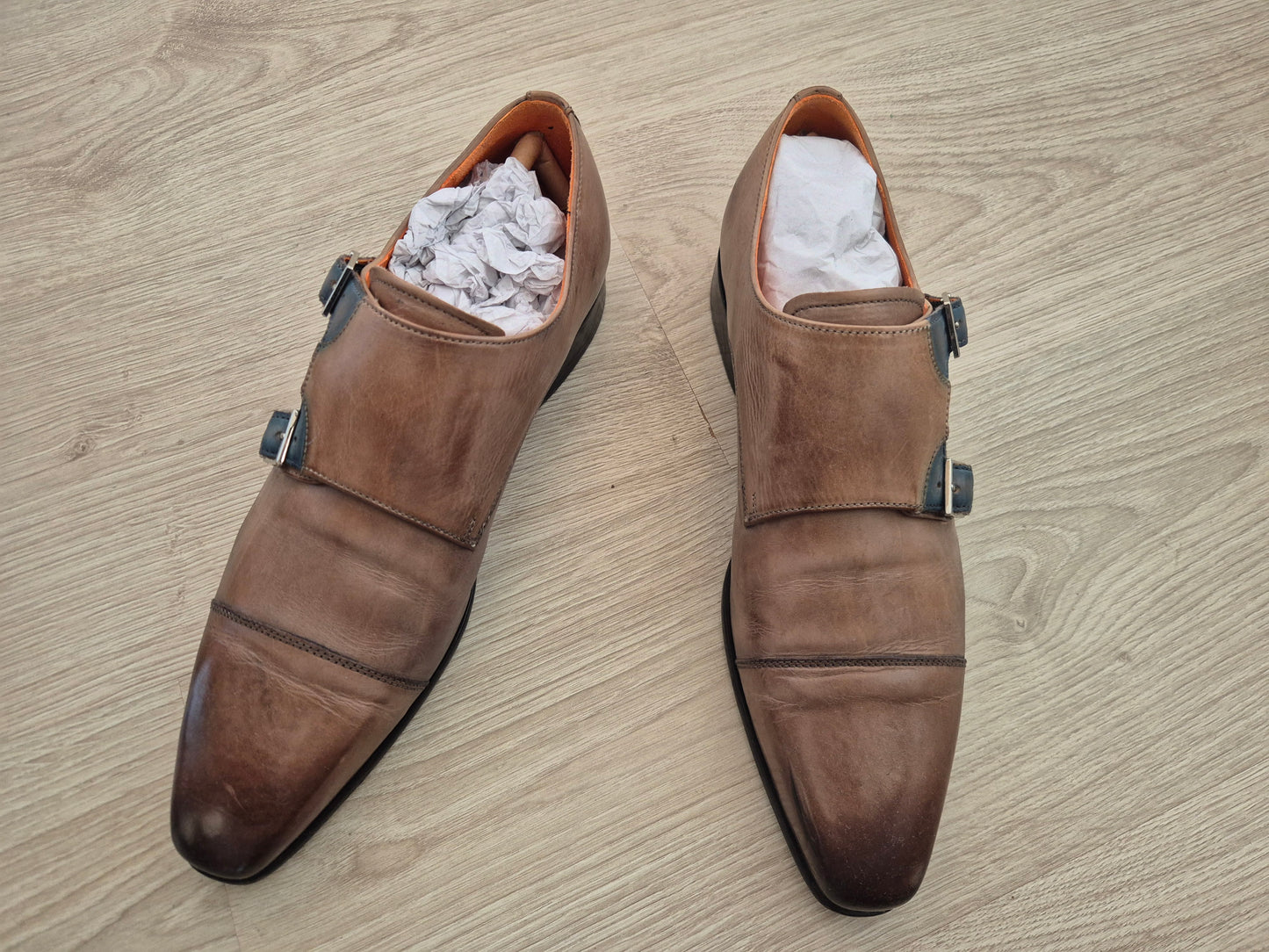 Lewis 52 - Monk light brown