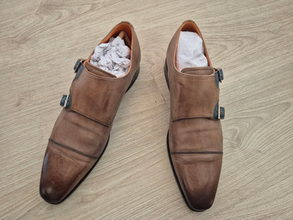 Lewis 52 - Monk light brown
