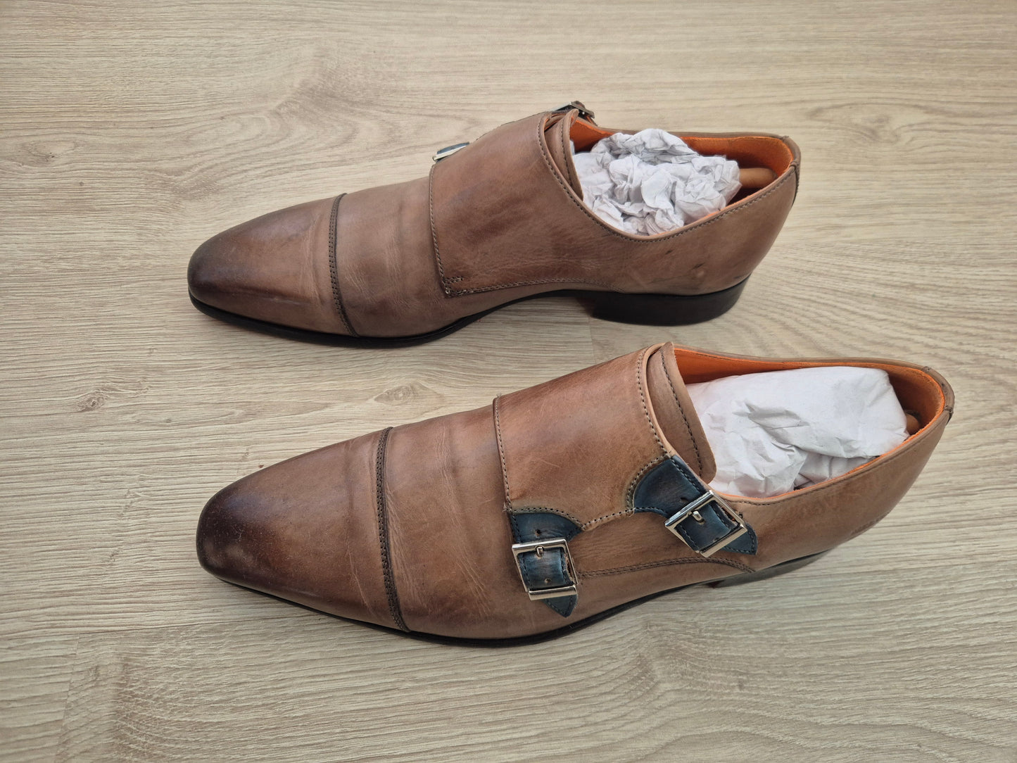 Lewis 52 - Monk light brown
