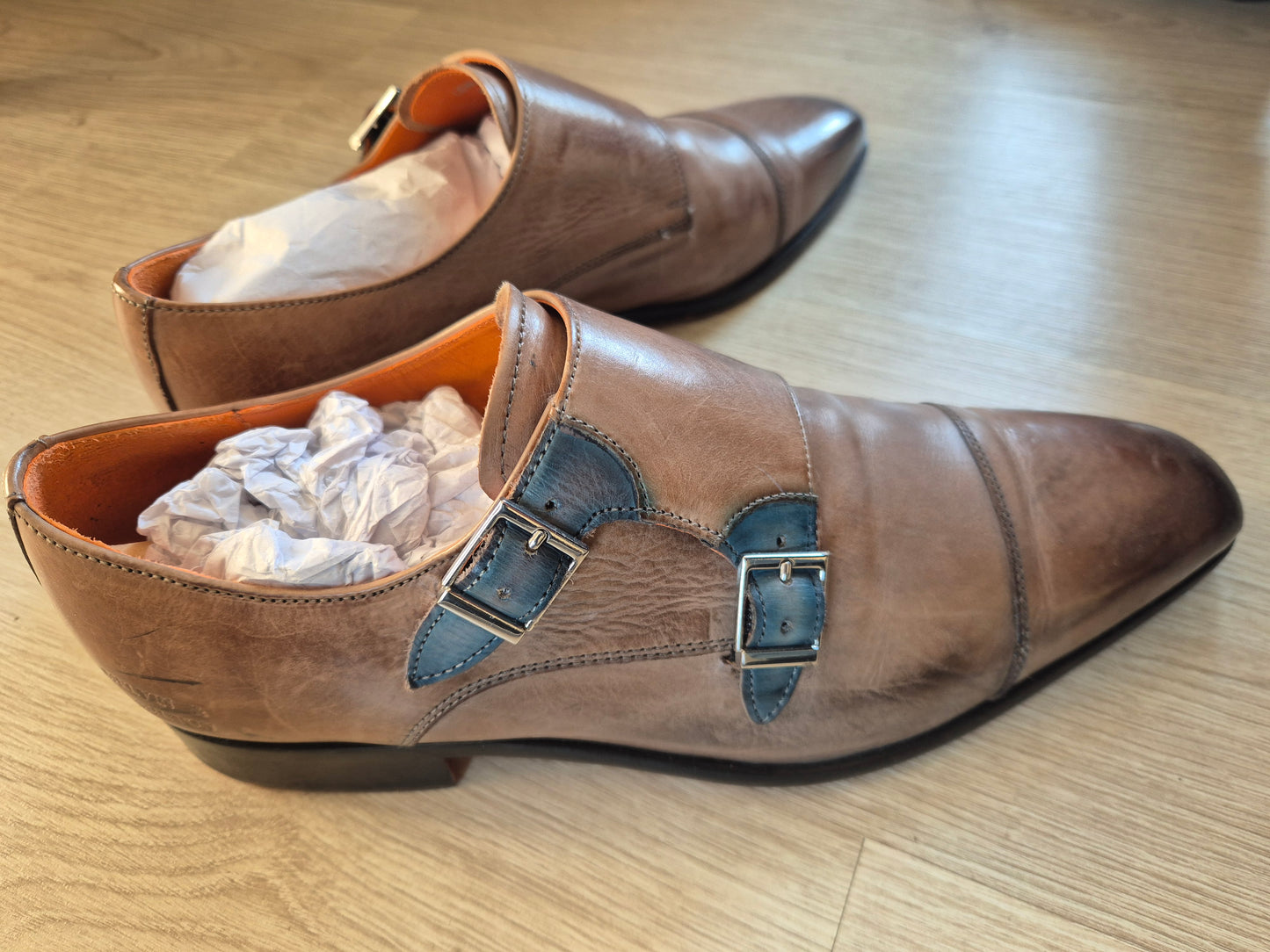 Lewis 52 - Monk light brown