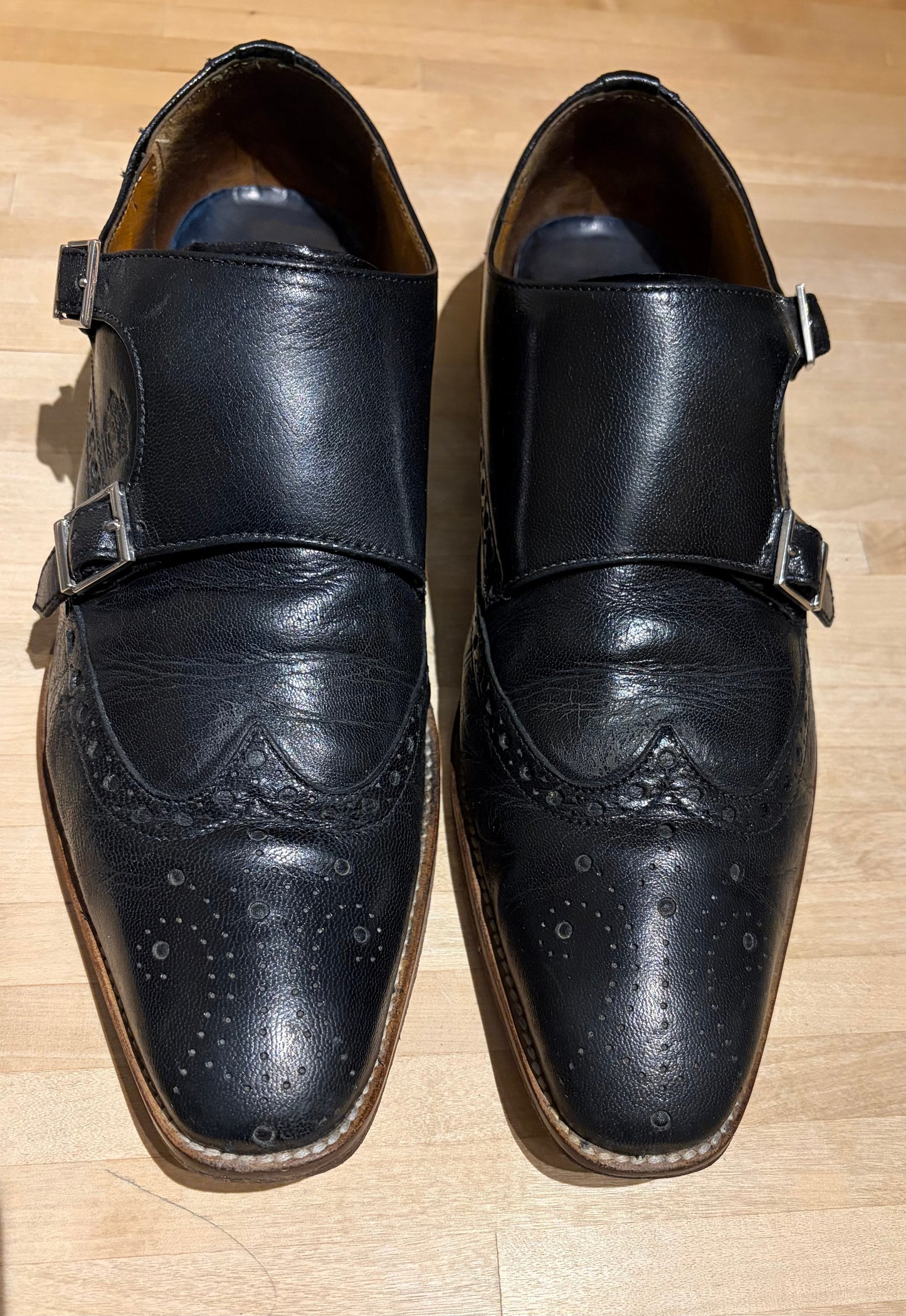 Black men's shoe for sale