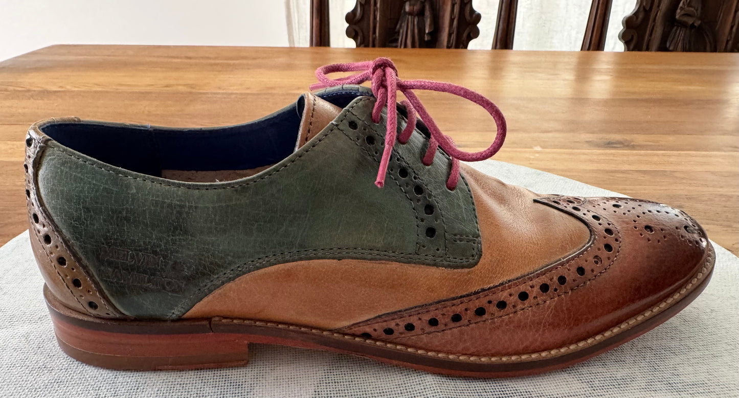 Ungetragene Derby Schuhe Gr. 38