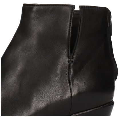Finja 1 Boots