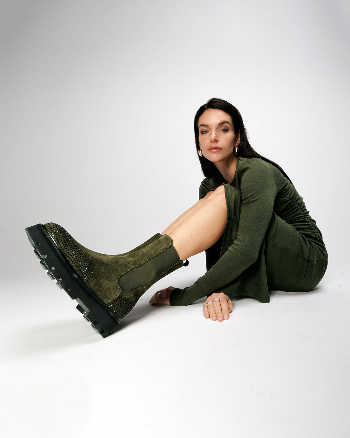 Leonie 24