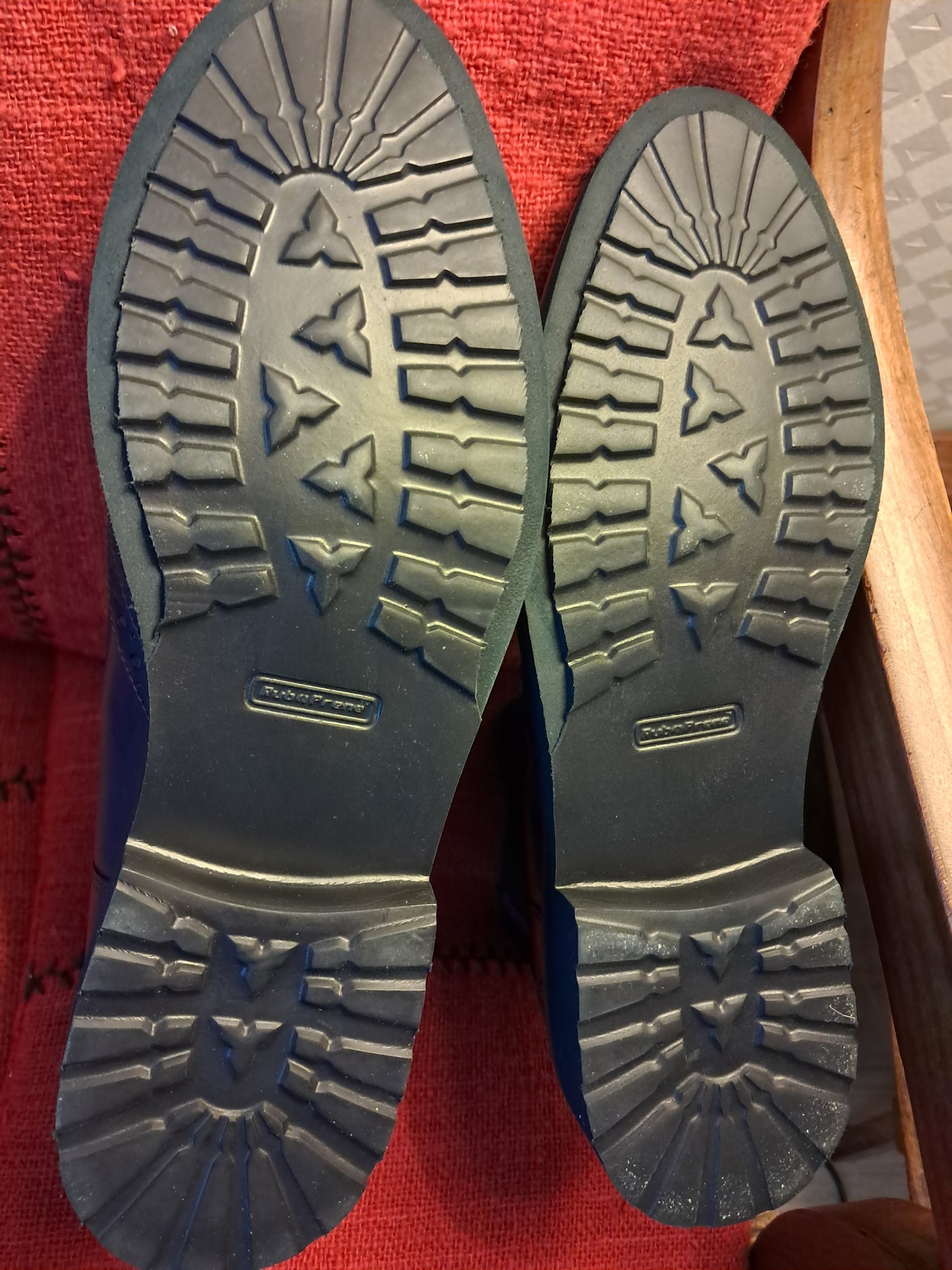 Neues Paar blaue Stiefeletten