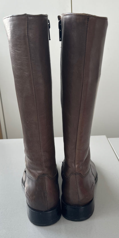 Brown boots