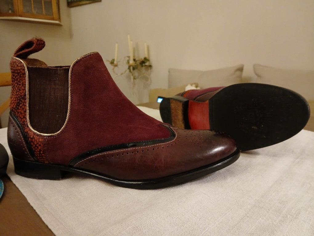 plum ankle boots, speckled heels and golden piping