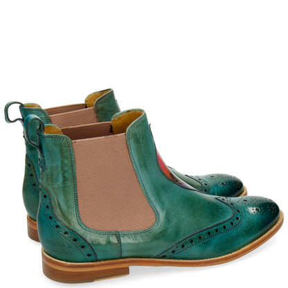 Amelie 44